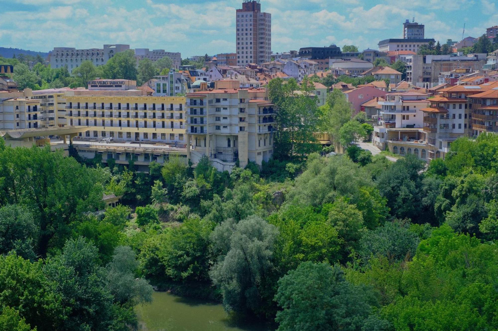 Apartments Panorama Veliko Tărnovo Esterno foto